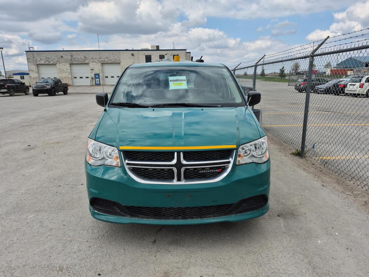2016 Dodge Grand Caravan SE - Photo #2