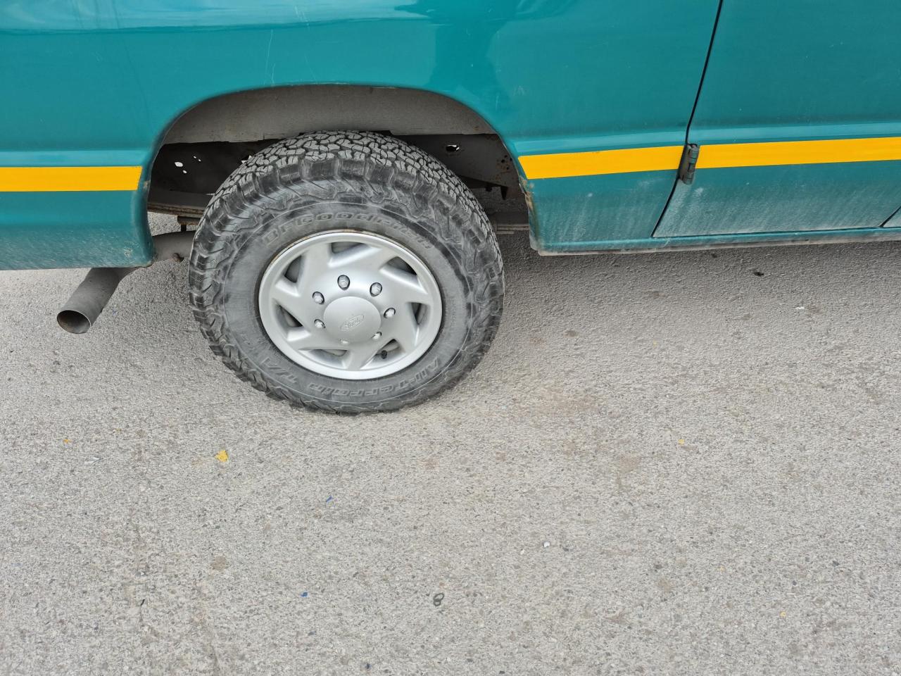 2011 Ford E-250 Econoline - Photo #15