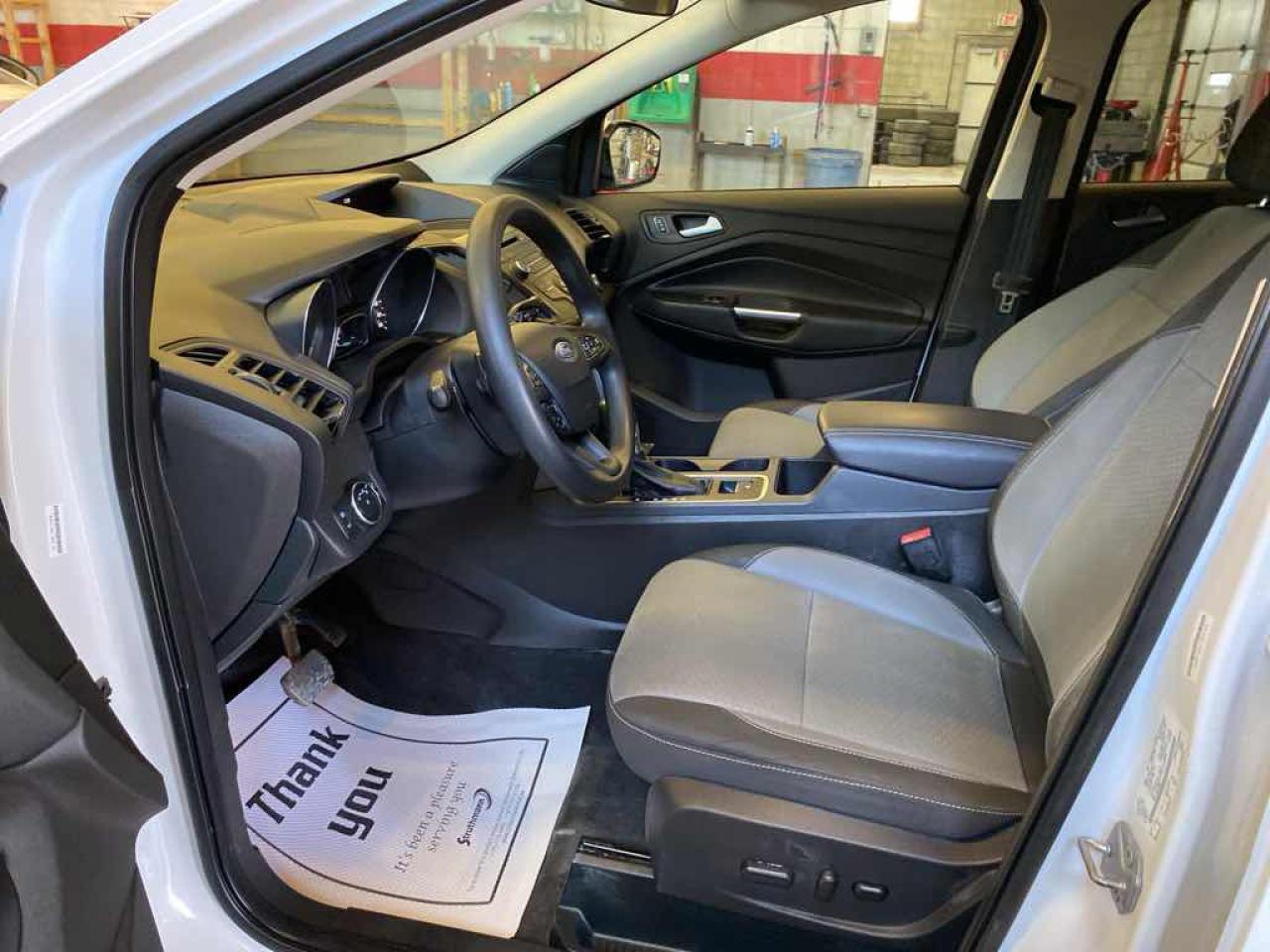 2017 Ford Escape SE - Photo #8