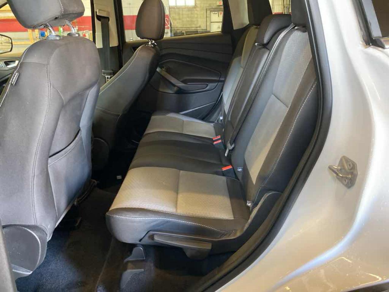 2017 Ford Escape SE - Photo #12