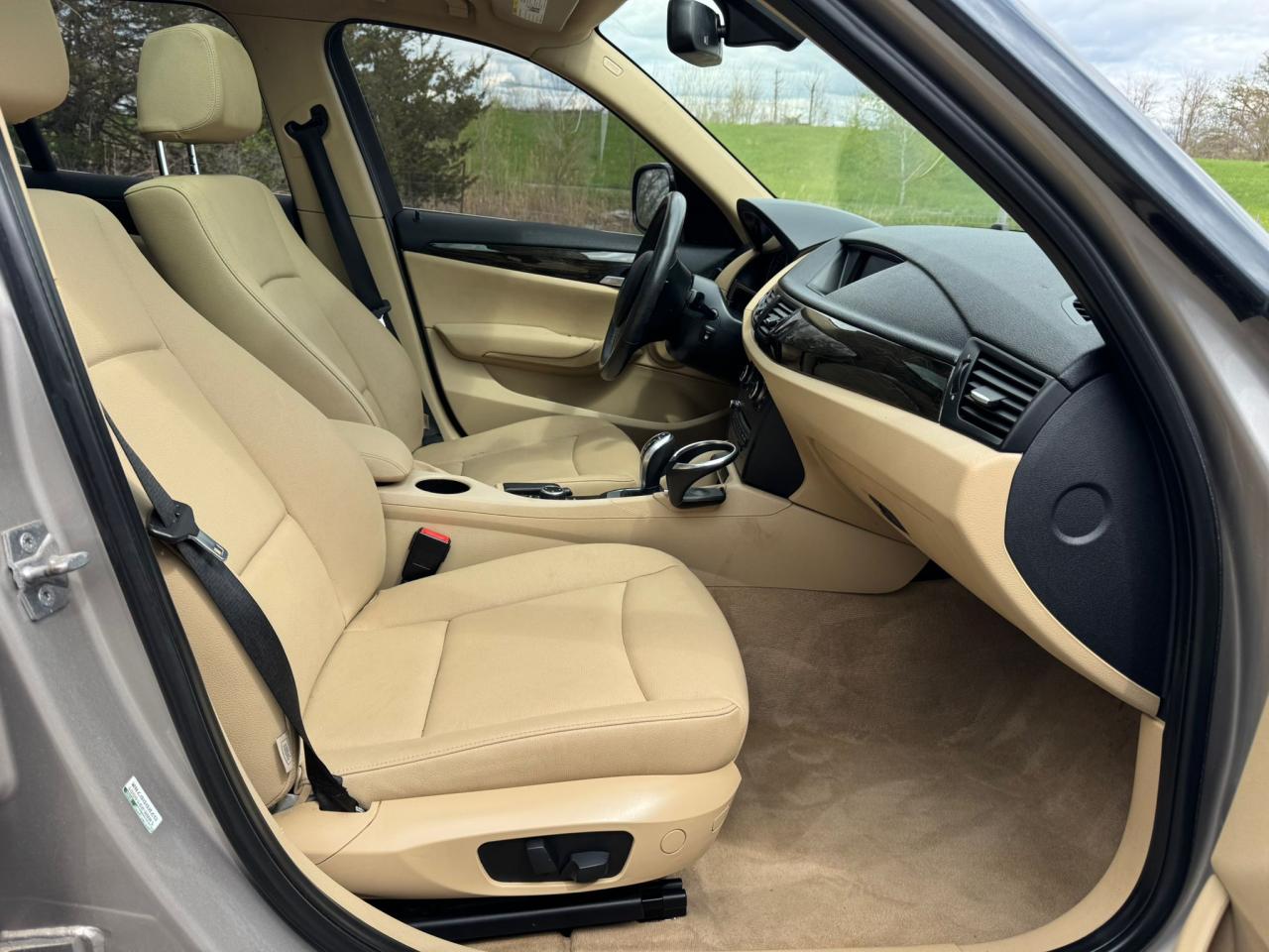 2012 BMW X1 XDRIVE28I | NAV | LEATHER | PANO | HTD STEERING | Photo5