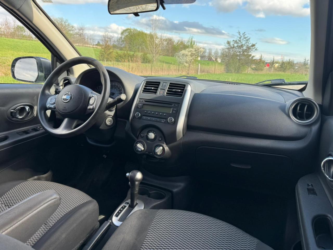 2017 Nissan Micra S | AUTO | CLEAN CARFAX | SERVICE RECORDS Photo22