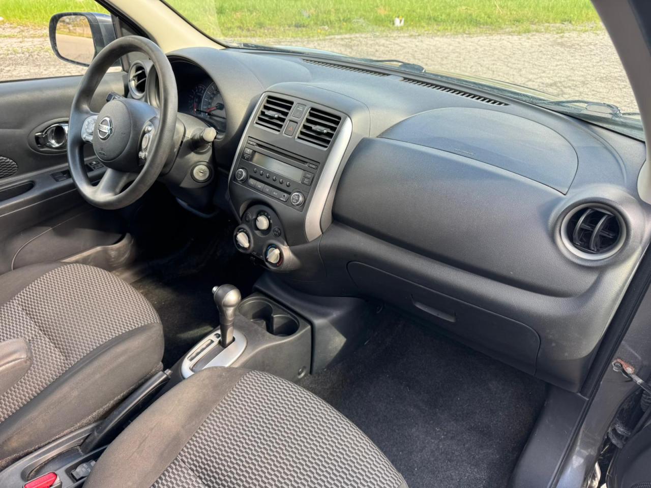 2017 Nissan Micra S | AUTO | CLEAN CARFAX | SERVICE RECORDS Photo6
