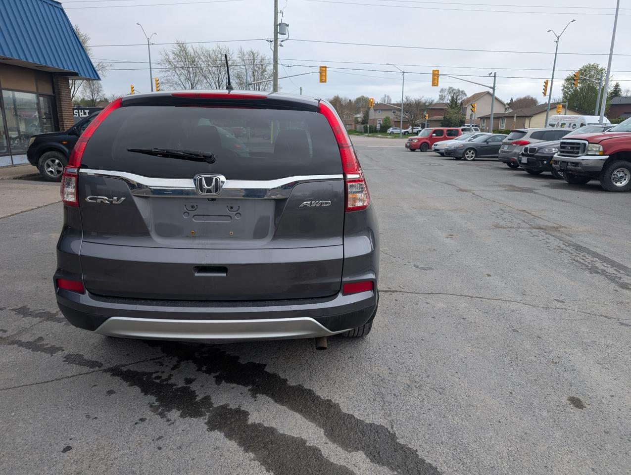 2016 Honda CR-V SE - Photo #2