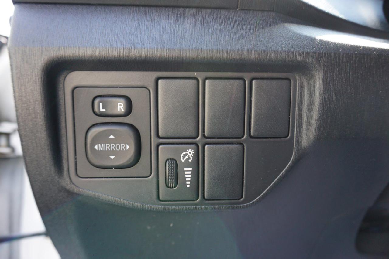 2013 Toyota Prius IV CERTIFIED *1 OWNER* *LOW KMS* CAMERA BLUETOOTH CRUISE CONTROL - Photo #24