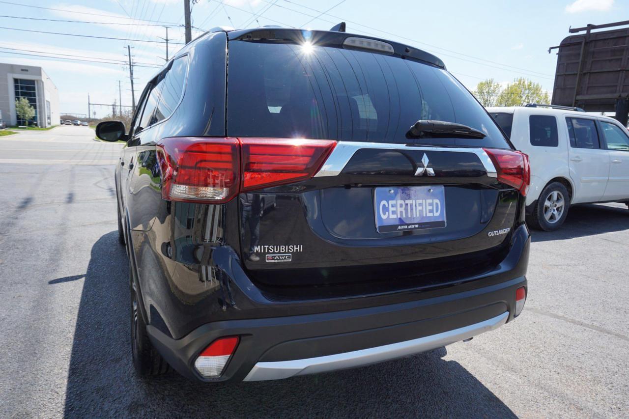 2017 Mitsubishi Outlander GT S-AWC V6 CERTIFIED *7 SEATS*ACCIDENT FREE*MITSUBISHI MAINTAIN* CAMERA BLUETOOTH LEATHER HEATED SEATS SUNROOF CRUISE ALLOYS - Photo #5