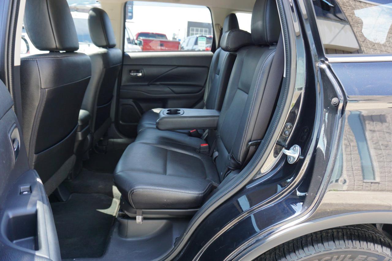 2017 Mitsubishi Outlander GT S-AWC V6 CERTIFIED *7 SEATS*ACCIDENT FREE*MITSUBISHI MAINTAIN* CAMERA BLUETOOTH LEATHER HEATED SEATS SUNROOF CRUISE ALLOYS - Photo #16
