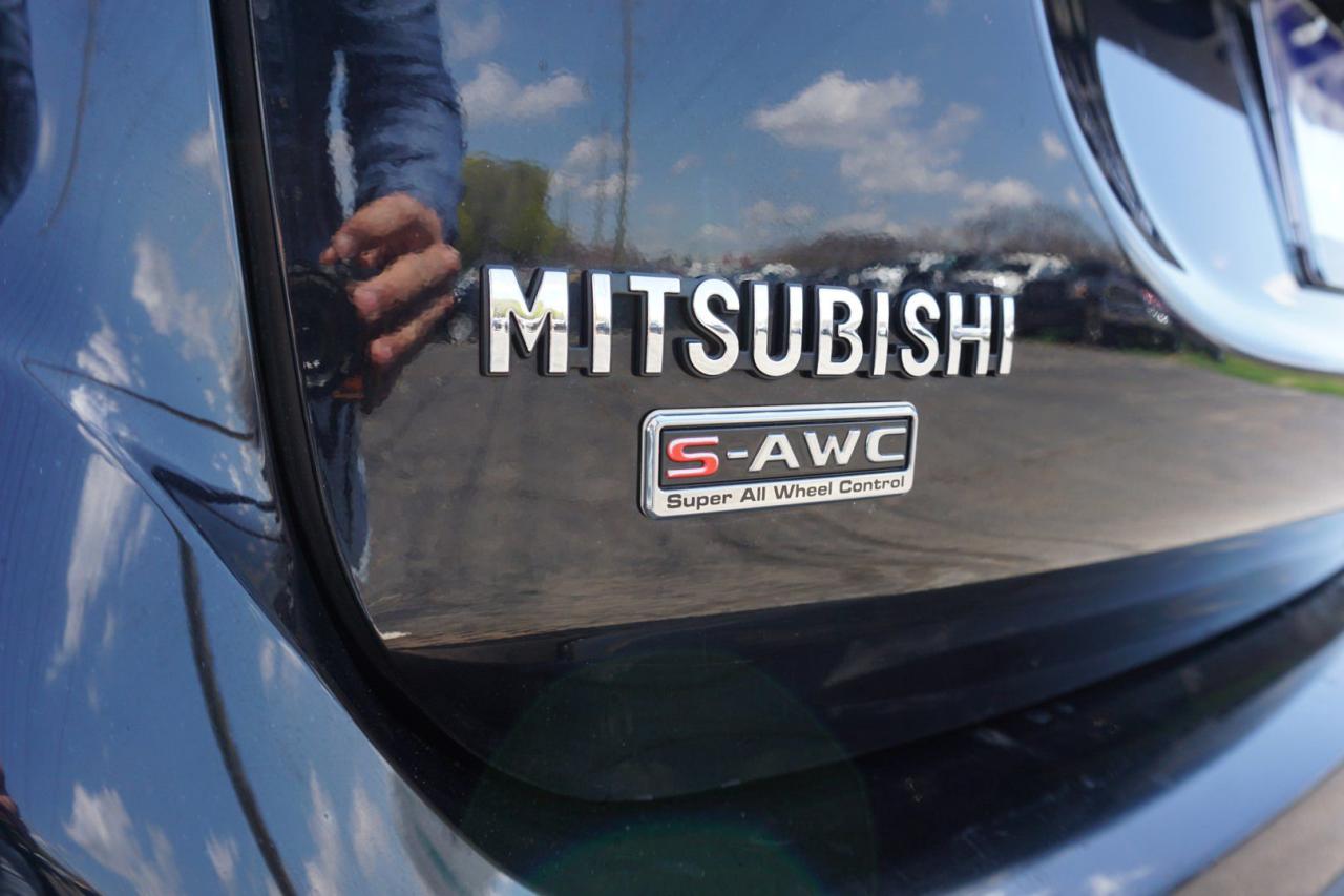 2017 Mitsubishi Outlander GT S-AWC V6 CERTIFIED *7 SEATS*ACCIDENT FREE*MITSUBISHI MAINTAIN* CAMERA BLUETOOTH LEATHER HEATED SEATS SUNROOF CRUISE ALLOYS - Photo #38