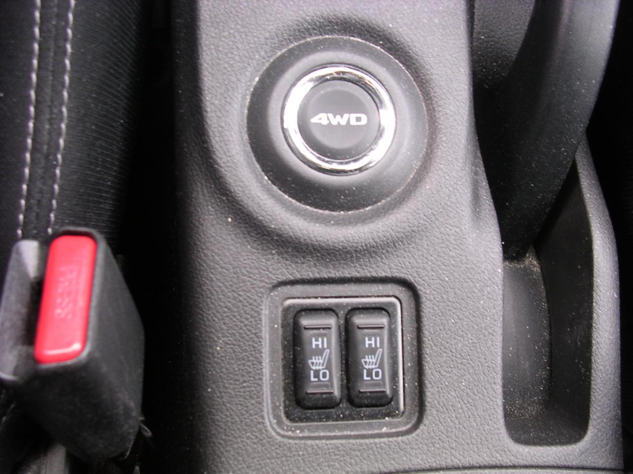 2014 Mitsubishi Outlander SE - Photo #14