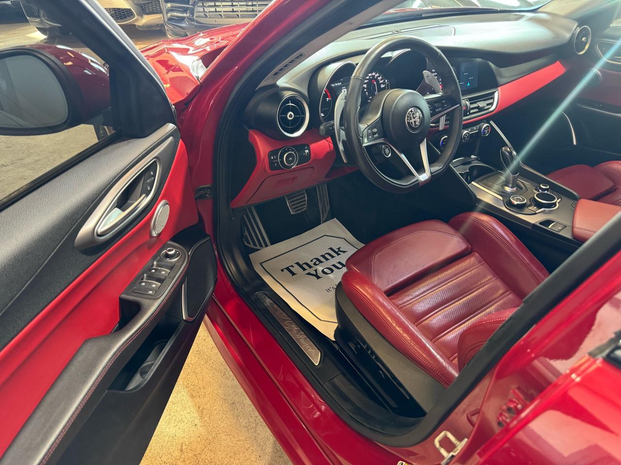 2018 Alfa Romeo Giulia TI SPORT Q4|RED INT|NAV|BACKUP|BSM|PANO|HK SOUND| - Photo #6