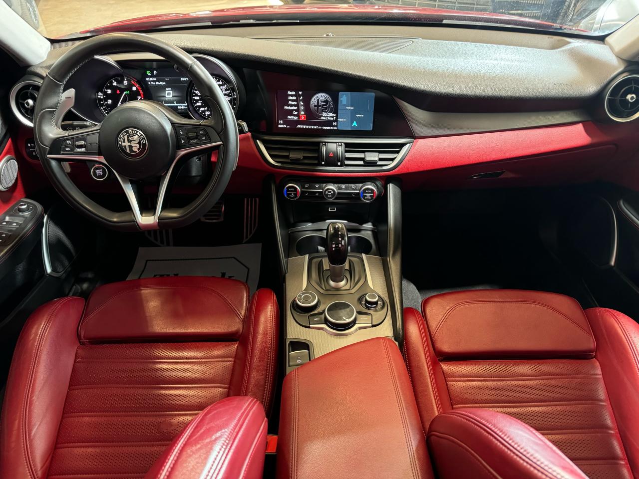 2018 Alfa Romeo Giulia TI SPORT Q4|RED INT|NAV|BACKUP|BSM|PANO|HK SOUND| - Photo #9