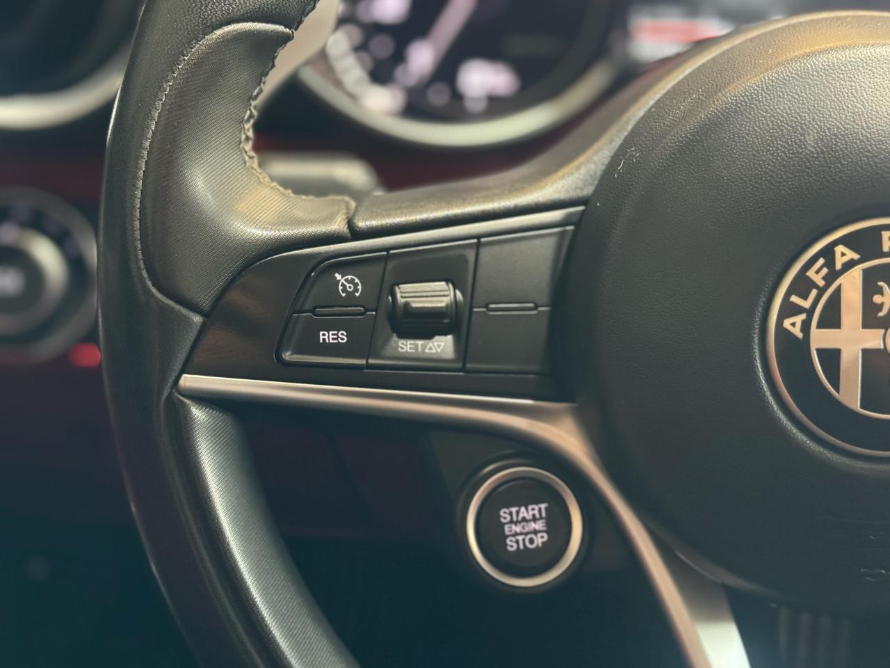 2018 Alfa Romeo Giulia TI SPORT Q4|RED INT|NAV|BACKUP|BSM|PANO|HK SOUND| - Photo #14
