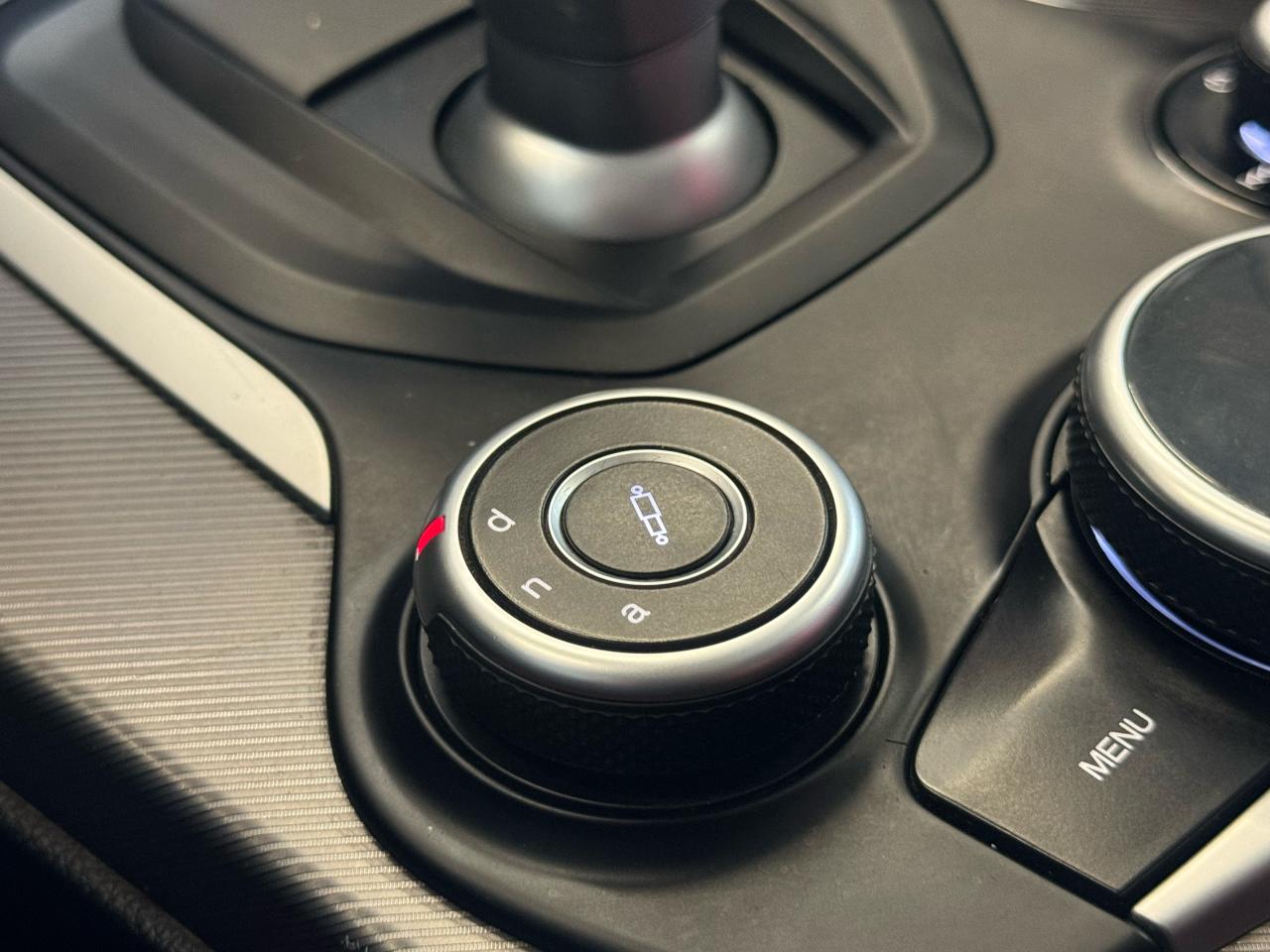 2018 Alfa Romeo Giulia TI SPORT Q4|RED INT|NAV|BACKUP|BSM|PANO|HK SOUND| - Photo #22