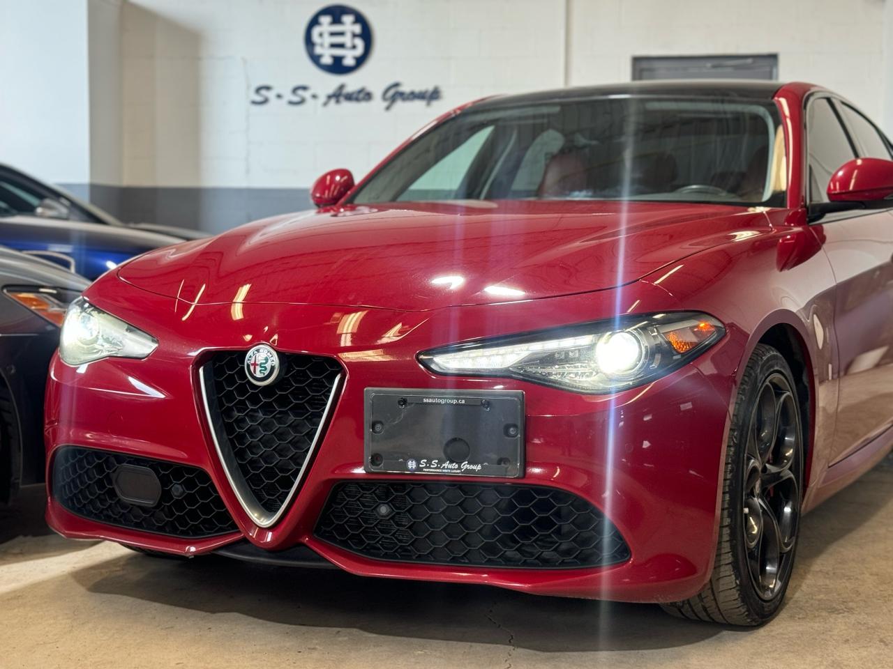 2018 Alfa Romeo Giulia TI SPORT Q4|RED INT|NAV|BACKUP|BSM|PANO|HK SOUND| - Photo #32