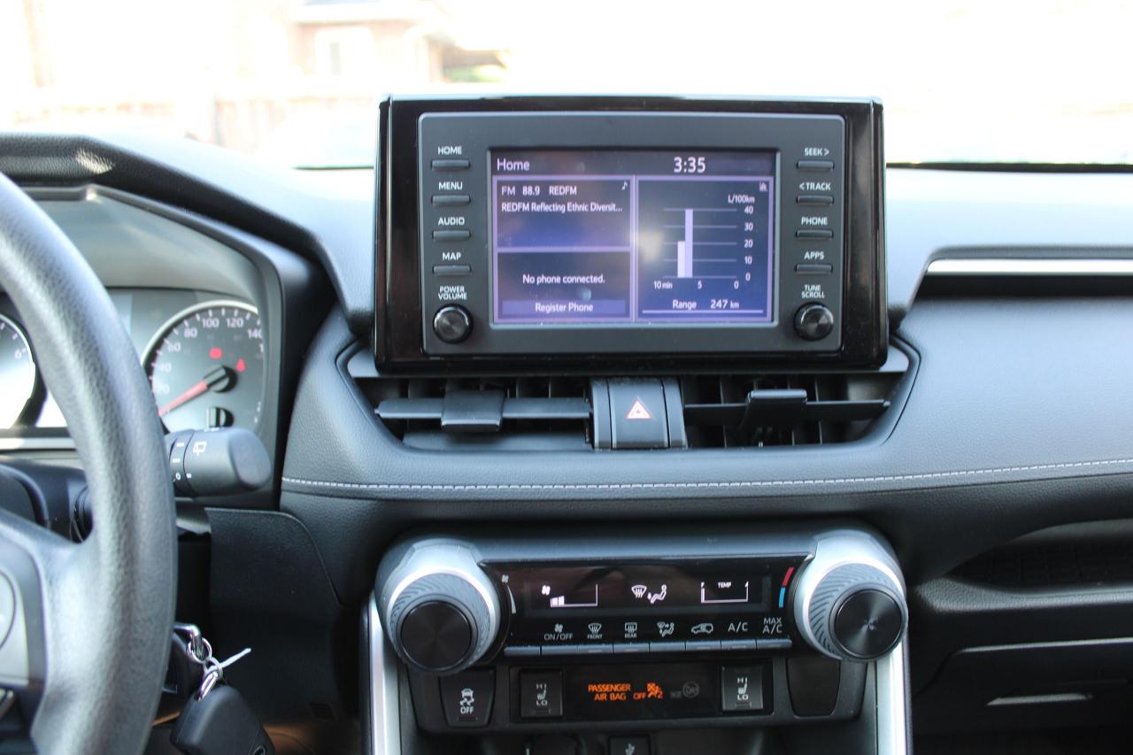 2021 Toyota RAV4 LE FWD - Photo #11