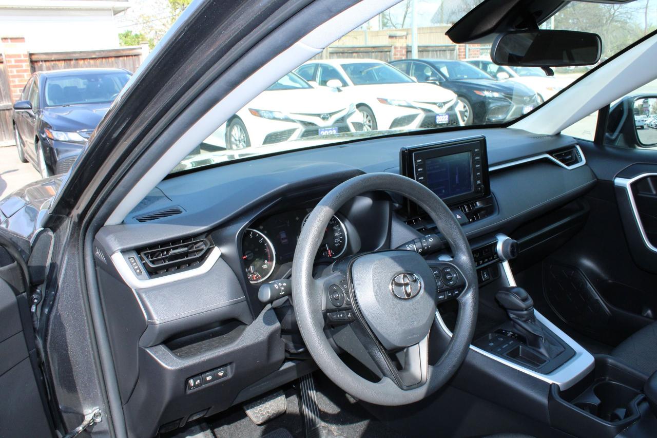 2021 Toyota RAV4 LE FWD - Photo #16