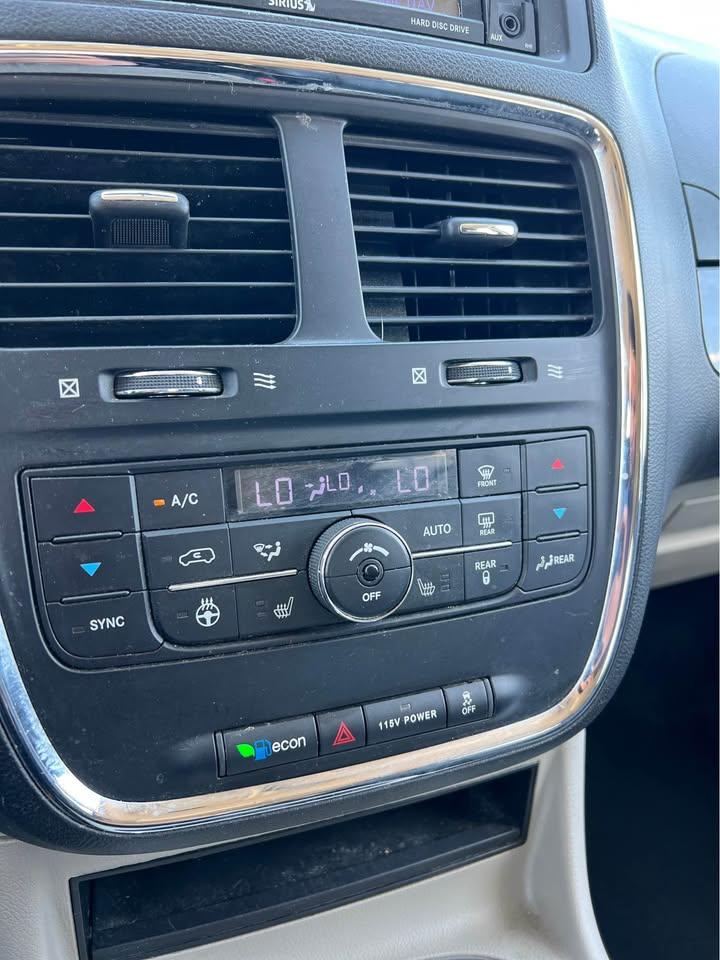 2018 Dodge Grand Caravan Crew Plus - Photo #11