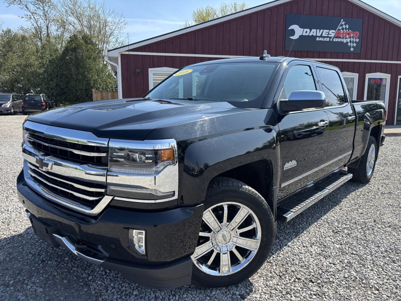 Used 2018 Chevrolet Silverado 1500 High Country Crew Cab Short Box 4WD for sale in Dunnville, ON