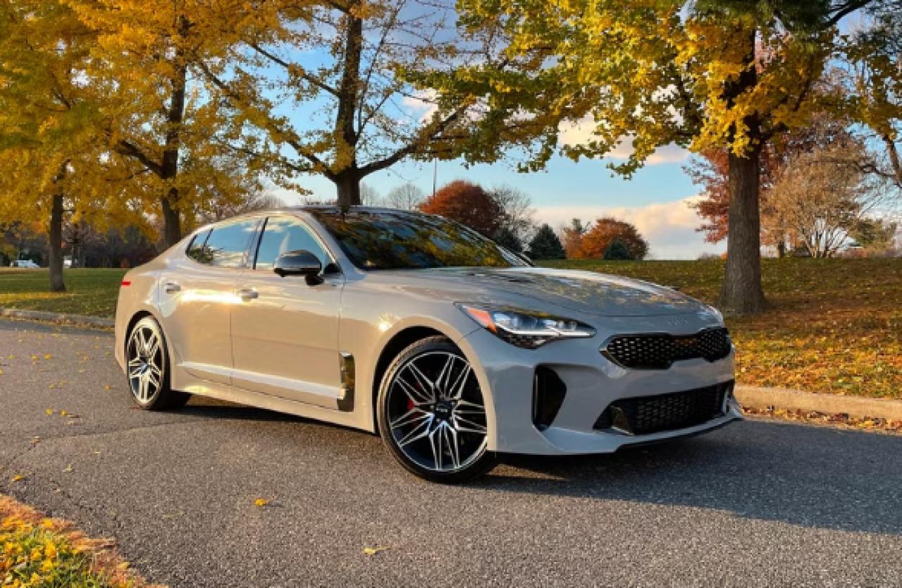 2023 Kia Stinger GT ELITE - Photo #1