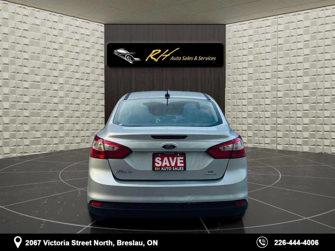 2013 Ford Focus SE - Photo #4