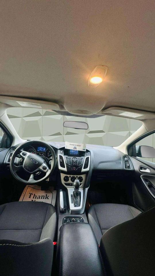 2013 Ford Focus SE - Photo #12