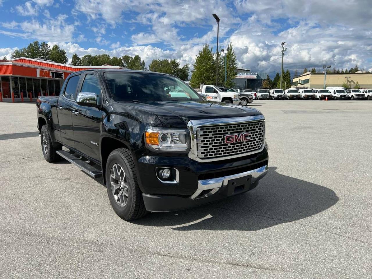 2020 GMC Canyon 4WD Denali - Photo #3