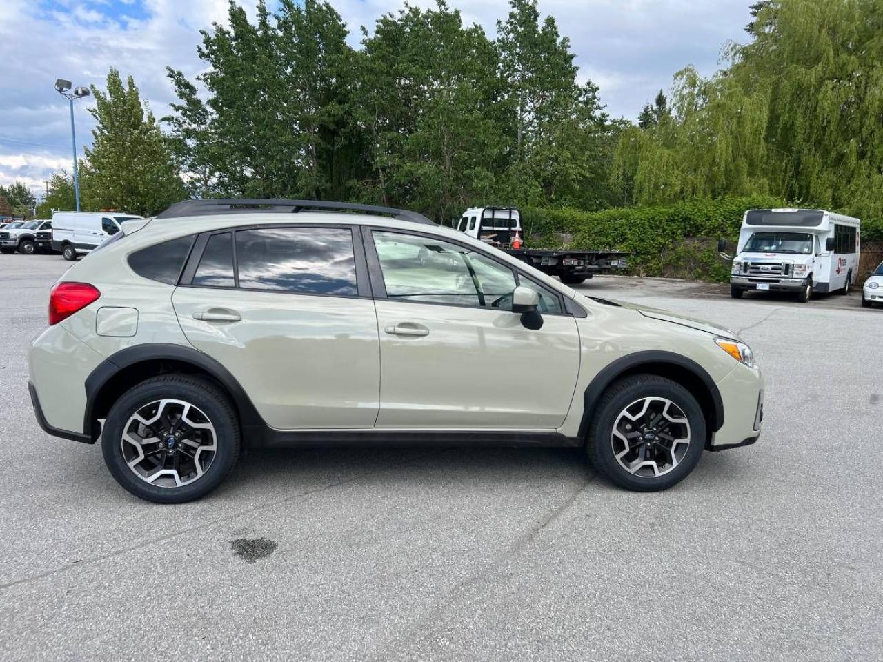 2016 Subaru Crosstrek 2.0i w/Touring Pkg - Photo #12