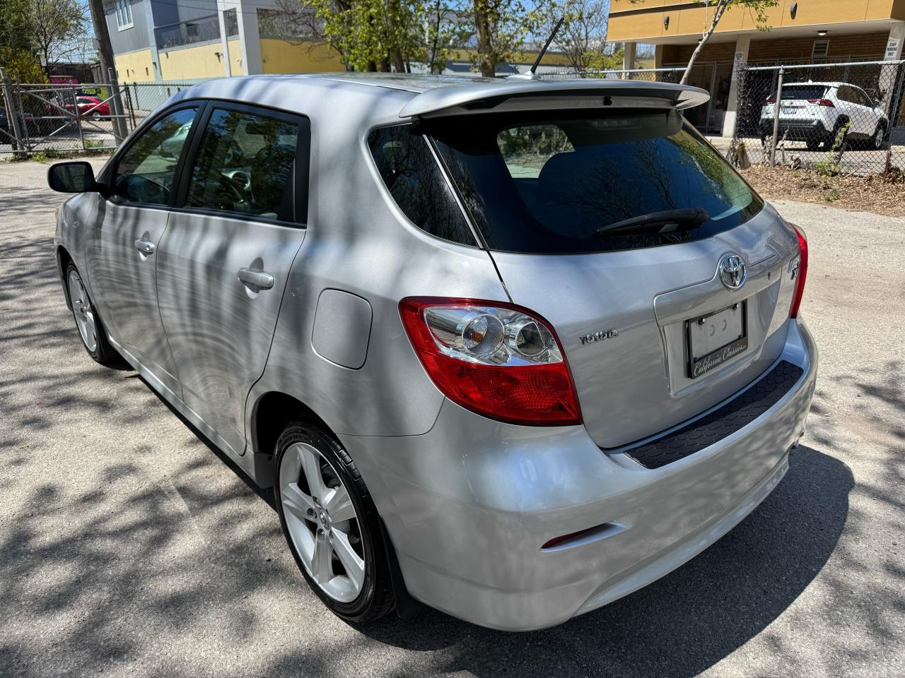 2010 Toyota Matrix XR - Photo #3