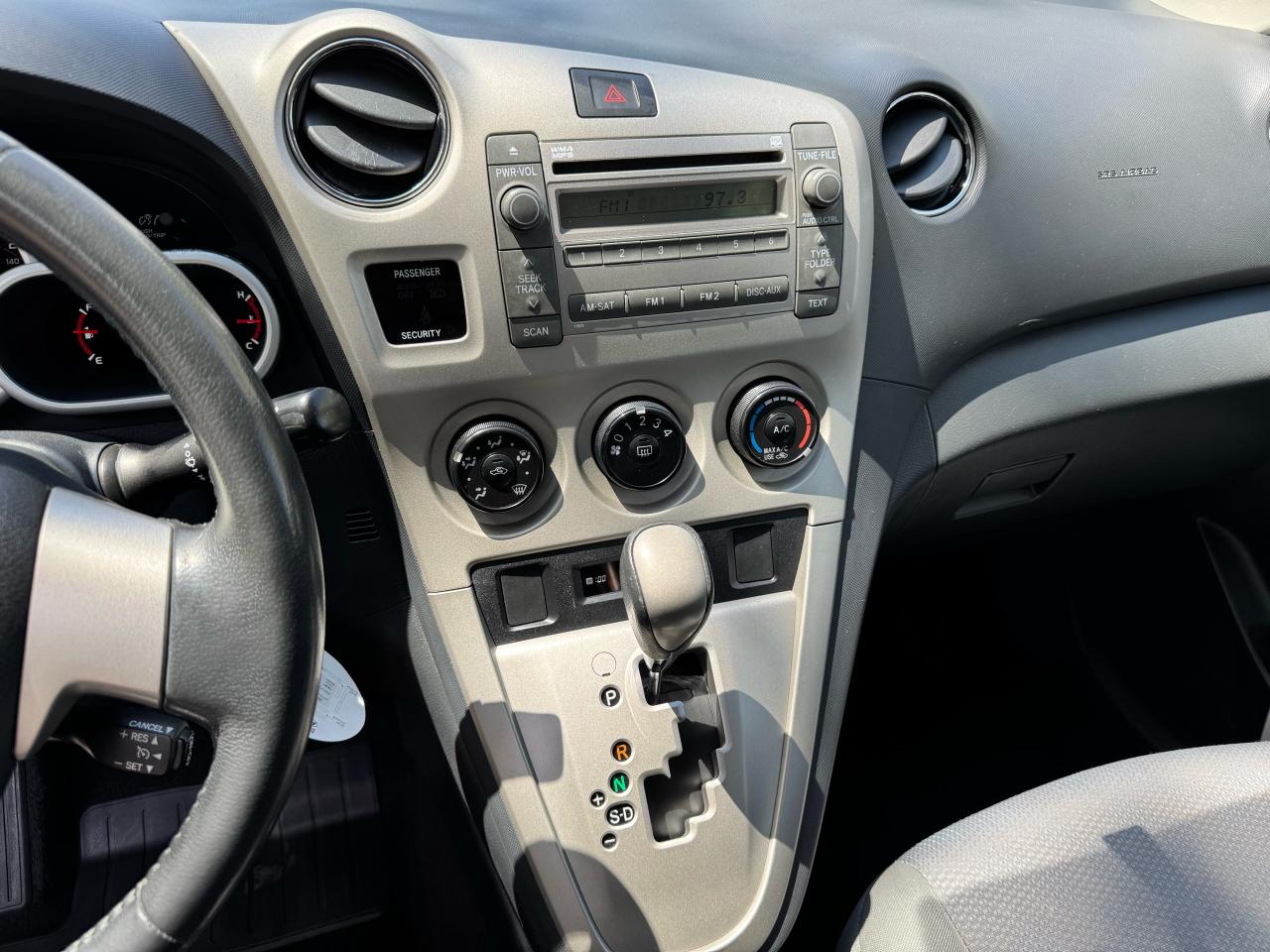 2010 Toyota Matrix XR - Photo #11