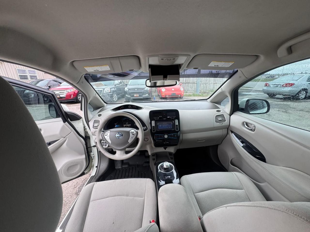 2012 Nissan Leaf SL, FULL ELECTRIC, ONLY 43,000KMS, GREAT SHAPE - Photo #11