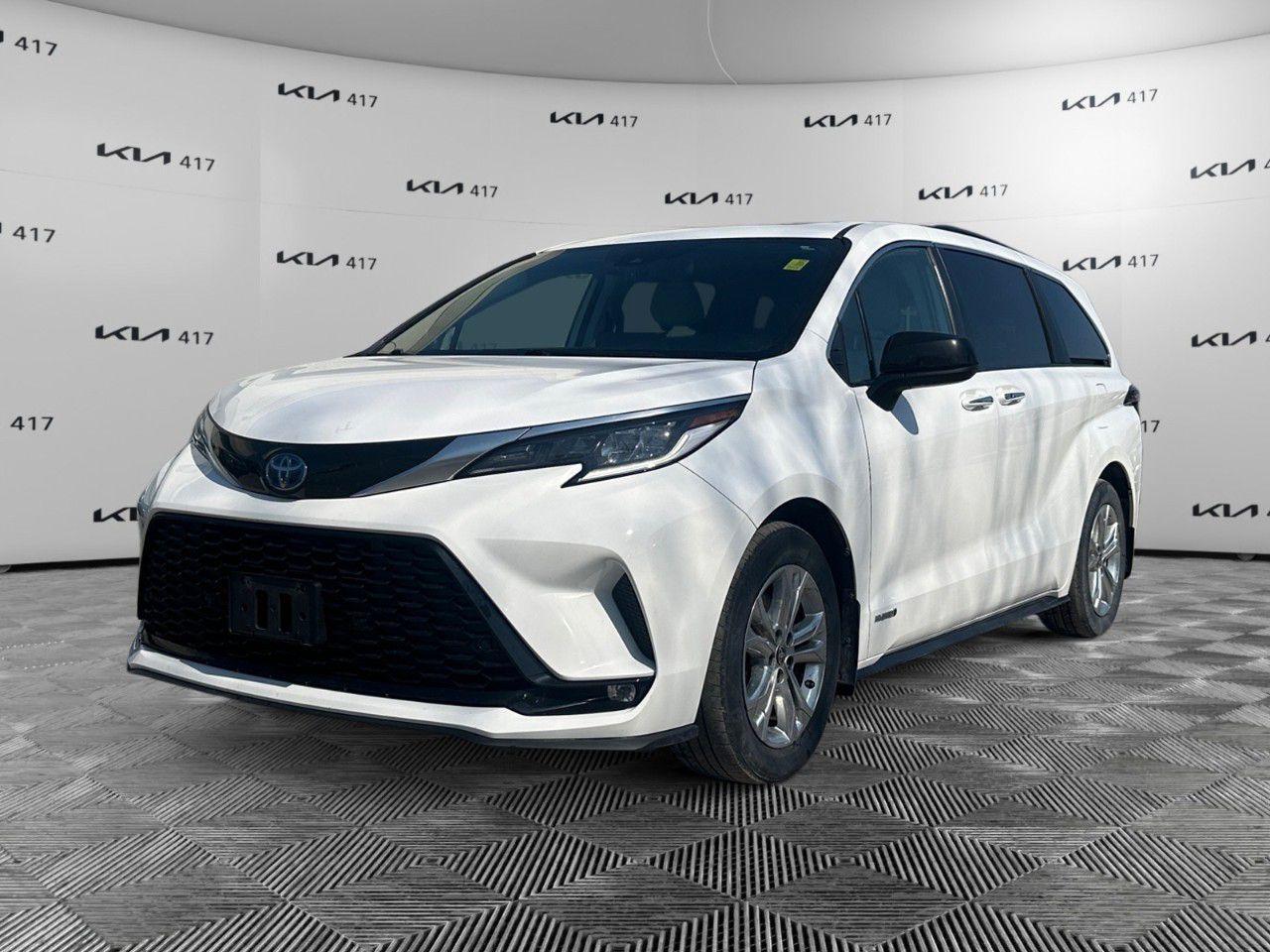 Used 2021 Toyota Sienna  for sale in Gloucester, ON