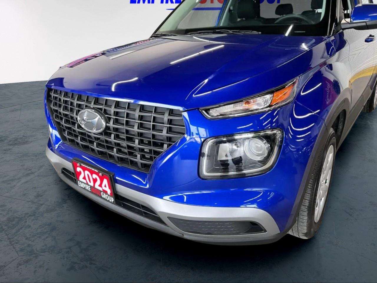 2024 Hyundai Venue SE Photo