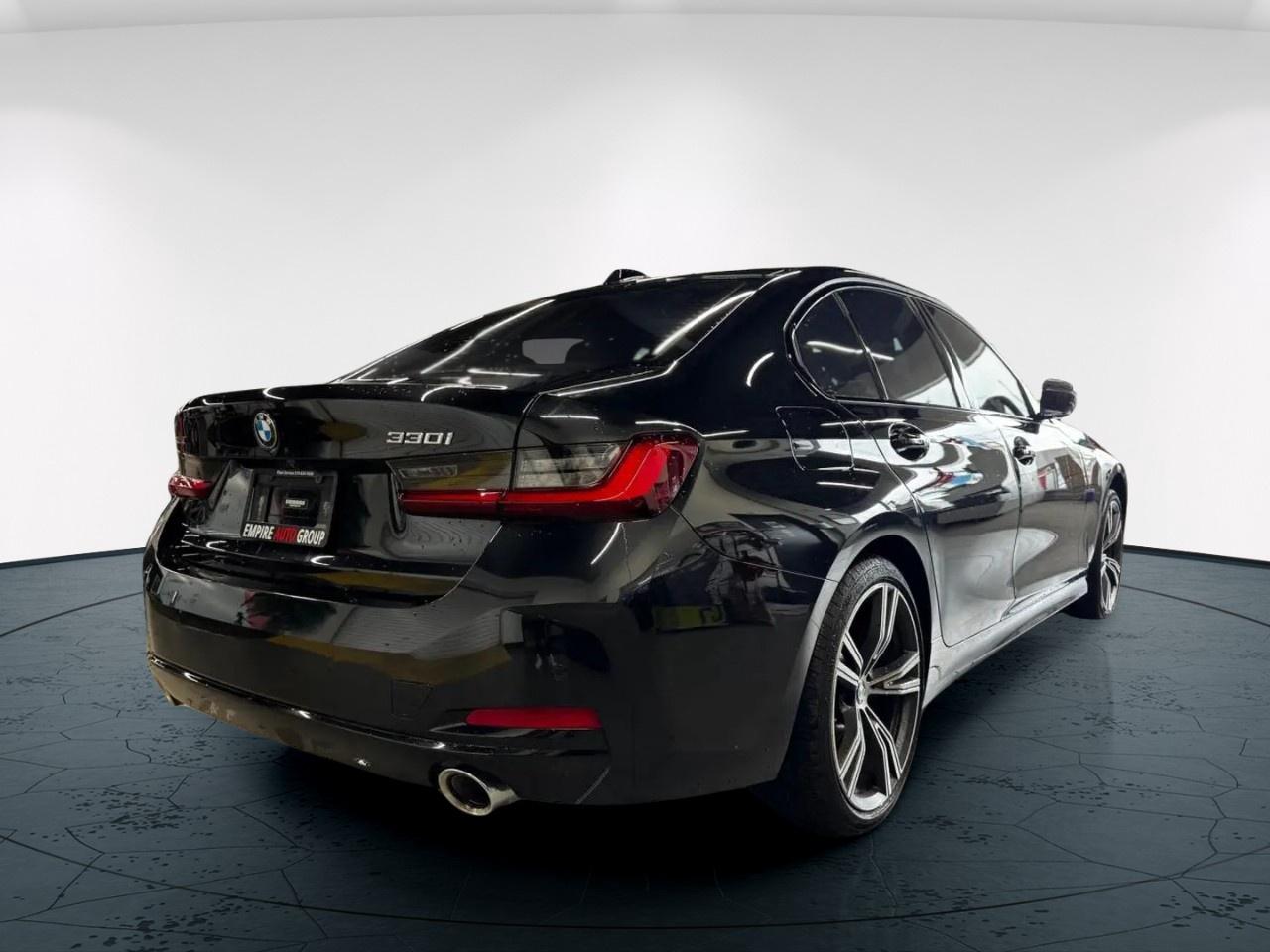 2023 BMW 3 Series 330i X Drive Photo