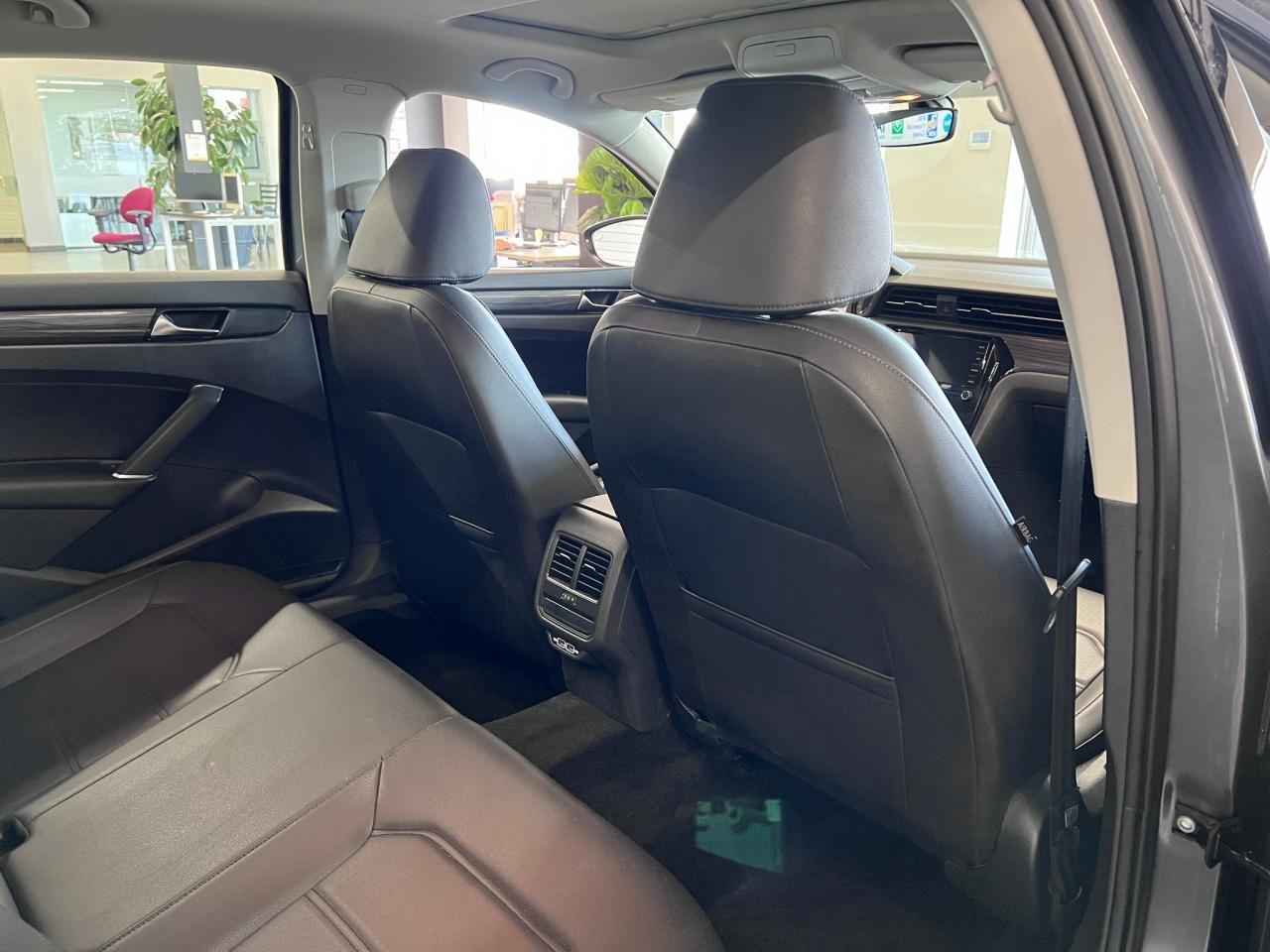 2021 Volkswagen Passat HIGHLINE Photo