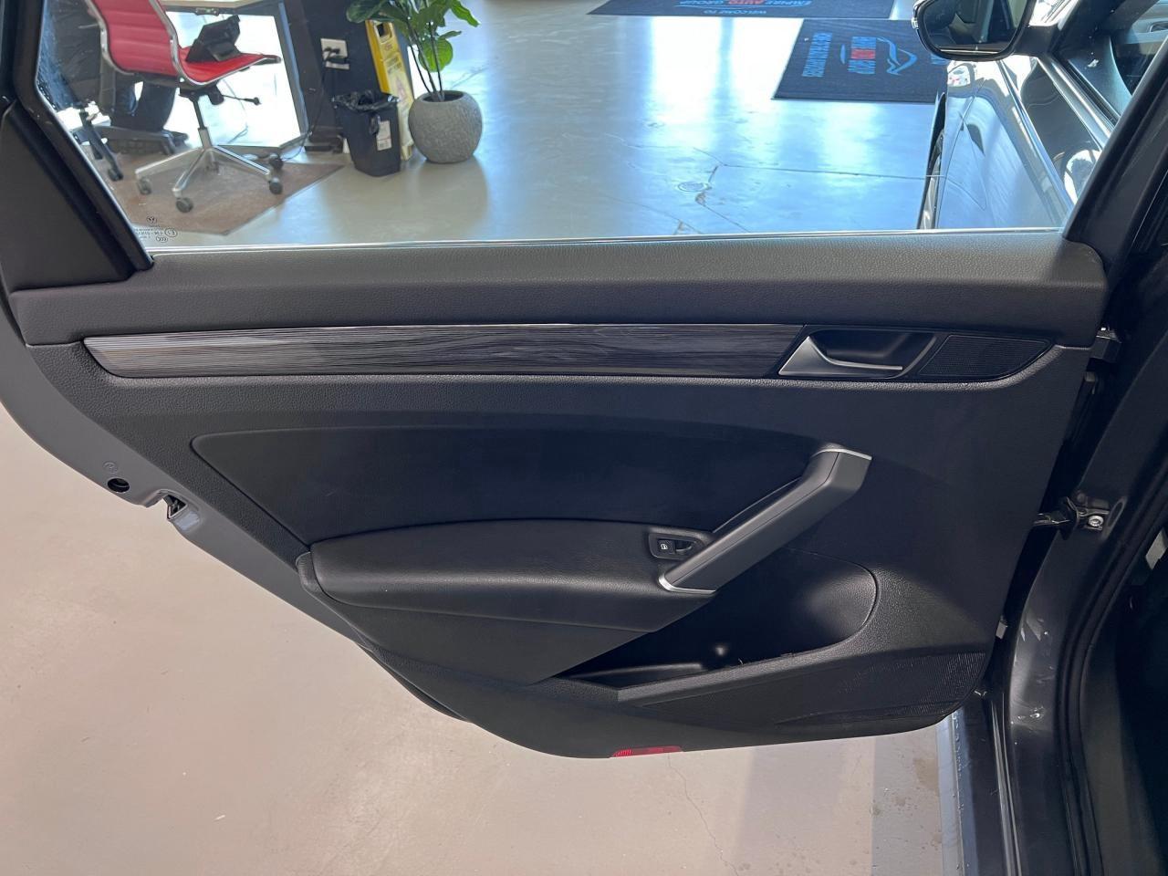 2021 Volkswagen Passat HIGHLINE Photo