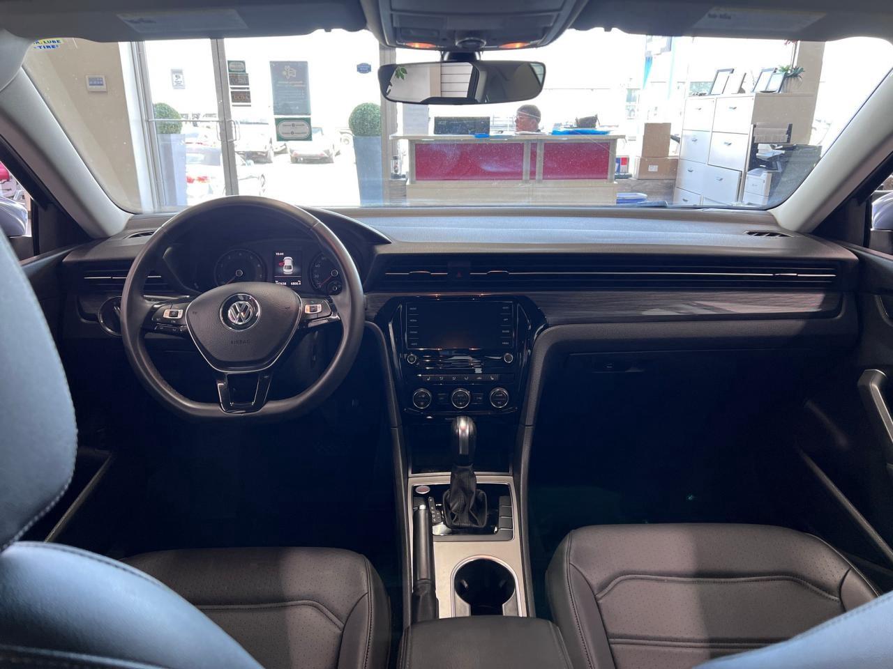 2021 Volkswagen Passat HIGHLINE Photo