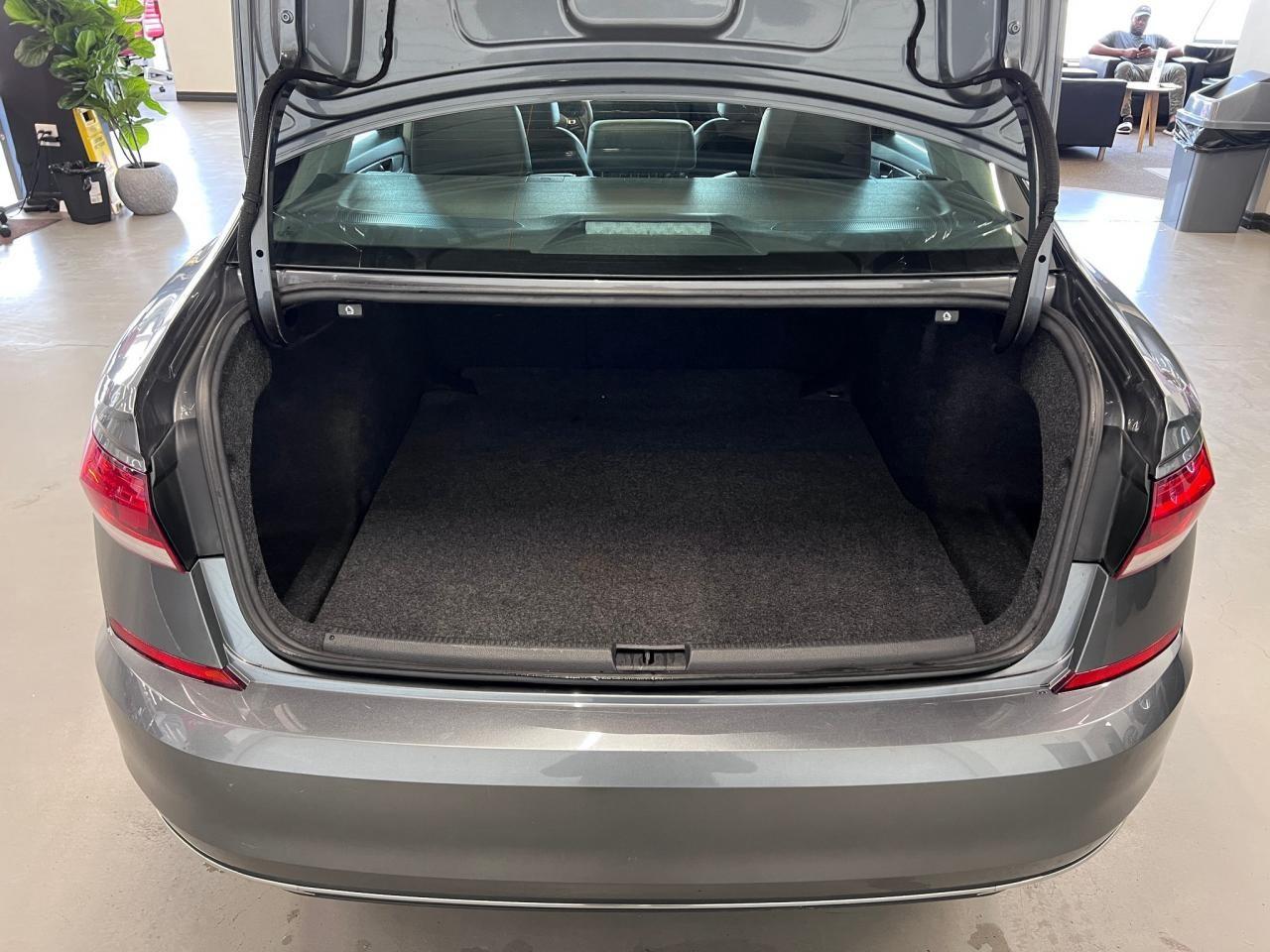 2021 Volkswagen Passat HIGHLINE Photo