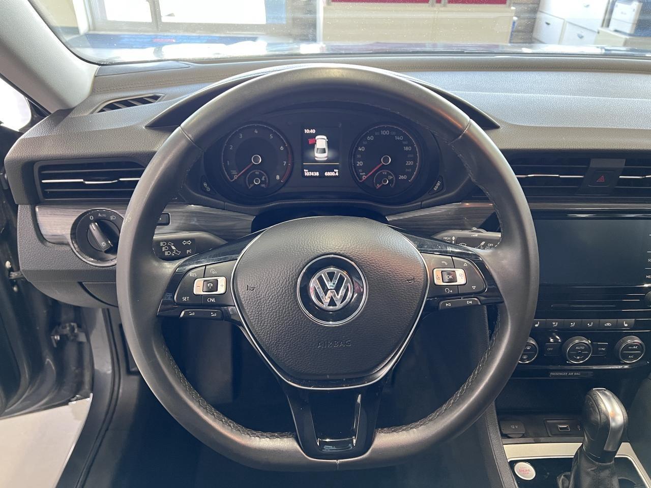 2021 Volkswagen Passat HIGHLINE Photo
