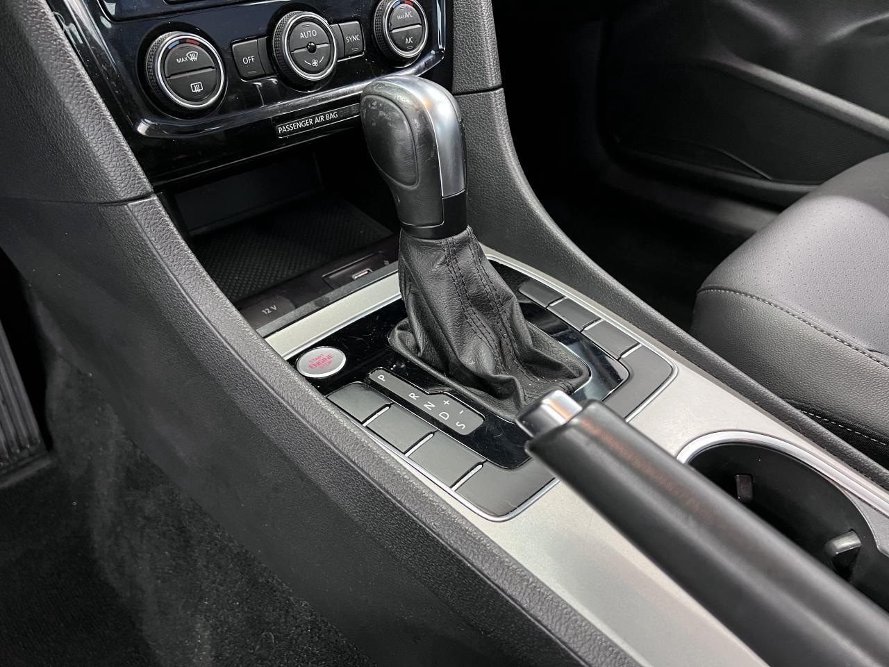 2021 Volkswagen Passat HIGHLINE Photo