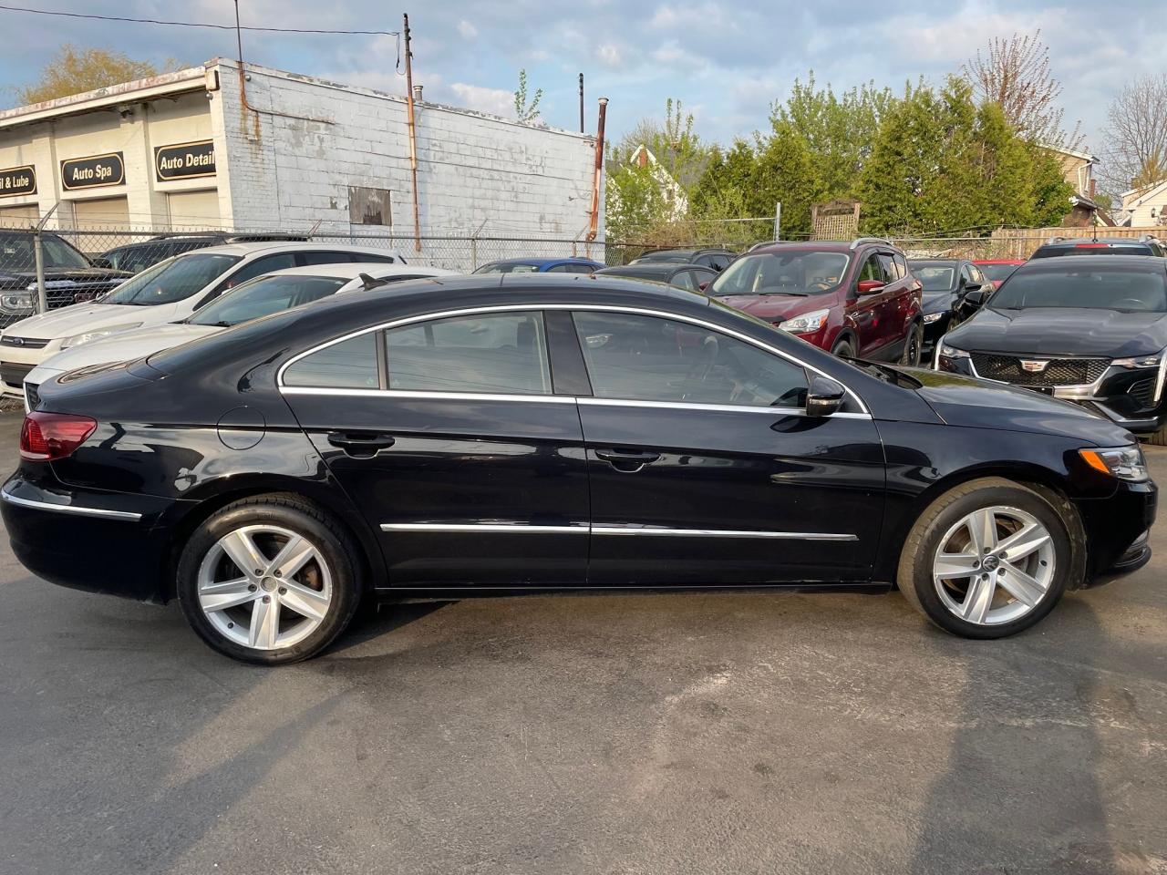 2015 Volkswagen Passat CC Sportline *LOW KM, LEATHER HEATED SEATS, SUNROOF* - Photo #4