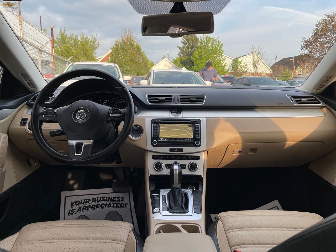 2015 Volkswagen Passat CC Sportline *LOW KM, LEATHER HEATED SEATS, SUNROOF* - Photo #11