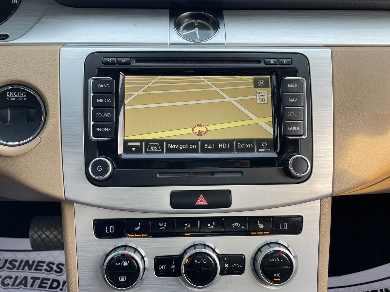 2015 Volkswagen Passat CC Sportline *LOW KM, LEATHER HEATED SEATS, SUNROOF* - Photo #17