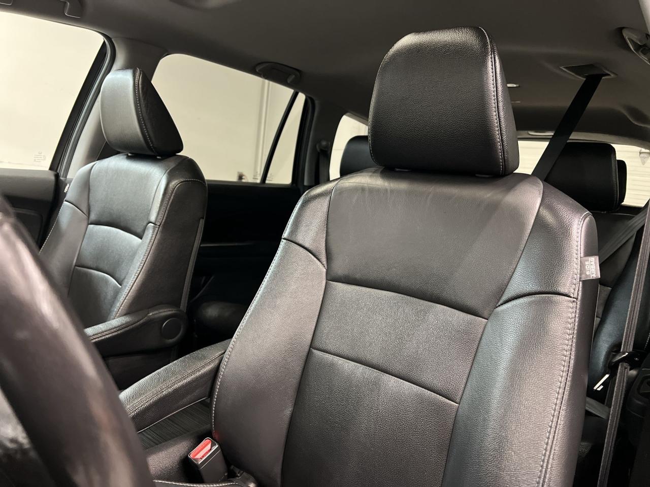 2018 Honda Pilot EX-L NAVI AWD | 8-PASS | HTD LEATHER |REMOTE START Photo