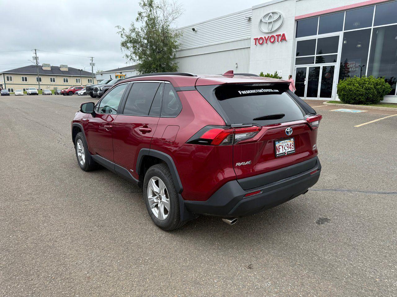 2021 Toyota RAV4 HYBRID Photo
