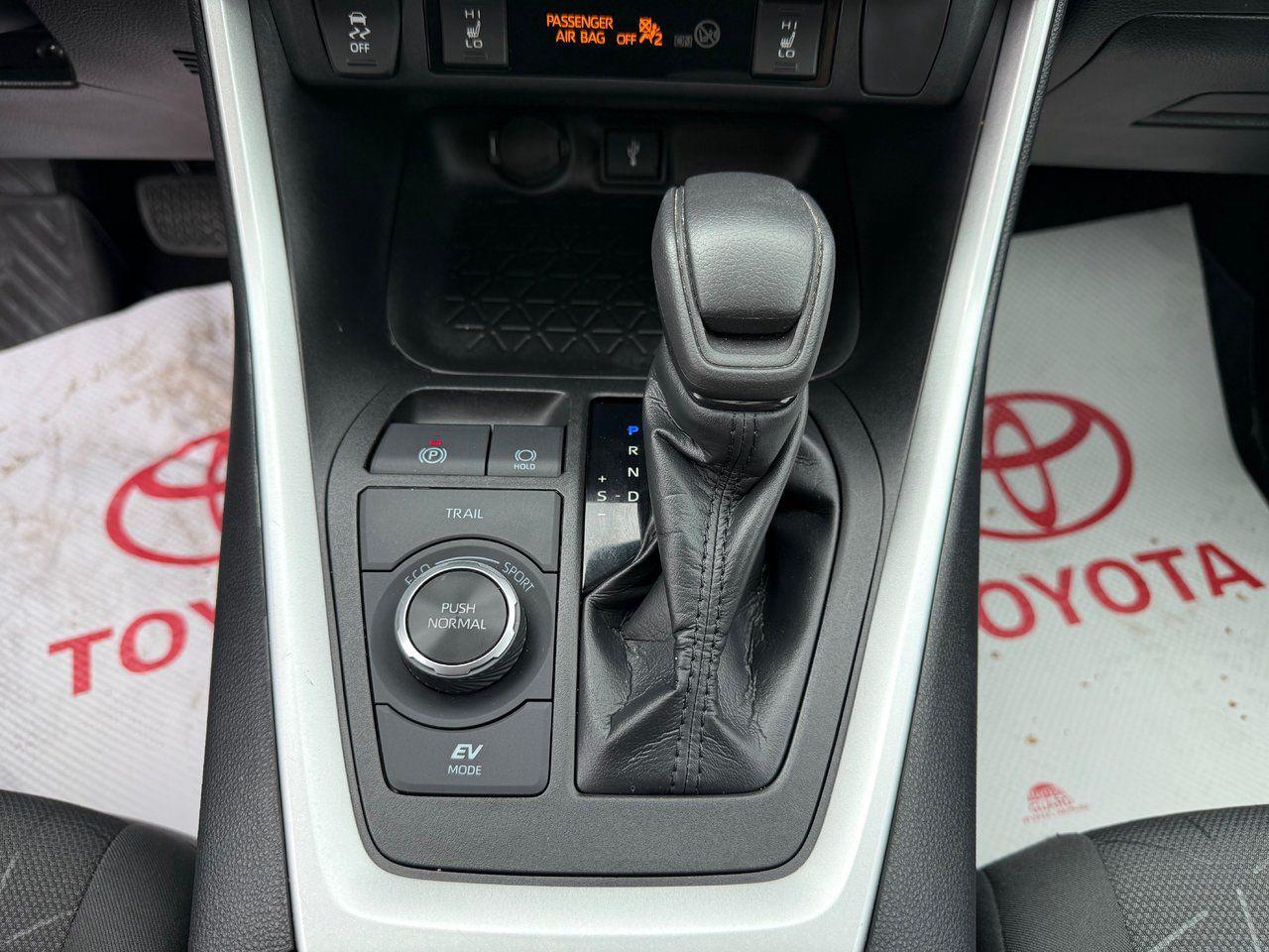 2021 Toyota RAV4 HYBRID Photo