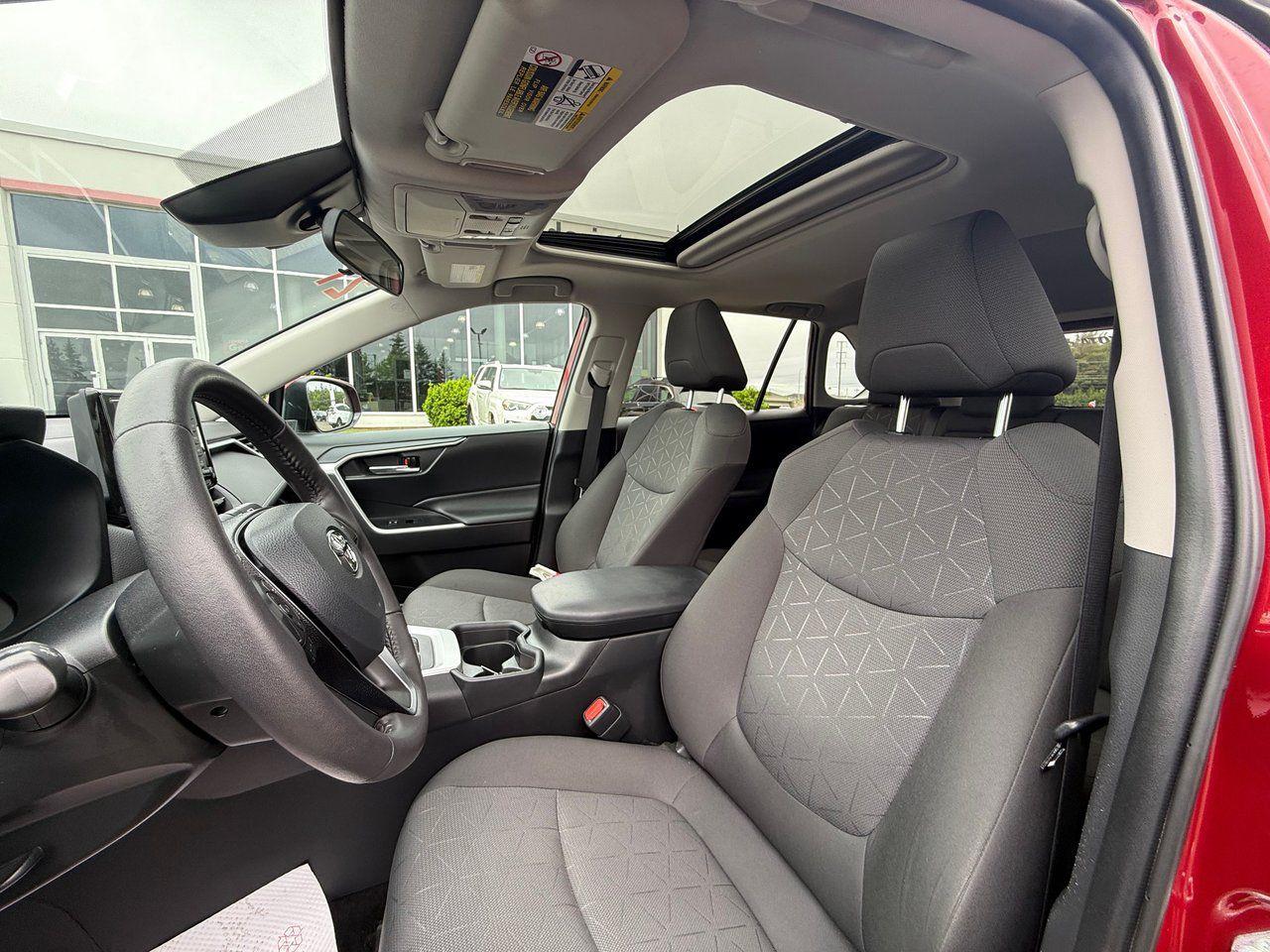 2021 Toyota RAV4 HYBRID Photo