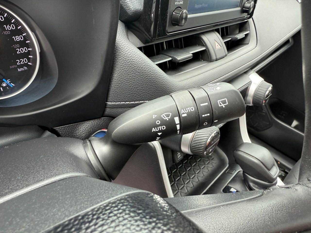 2021 Toyota RAV4 HYBRID Photo