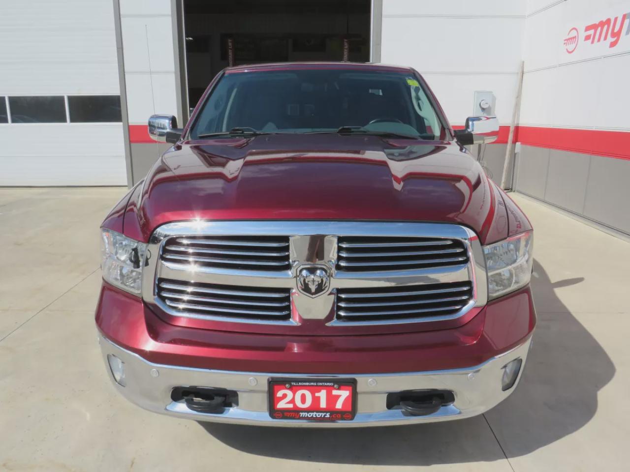 2017 RAM 1500 Big Horn (**ONE OWNER!!**CLEAN TITLE/NO ACCIDENTS!!**SAFETY/CERTIFIED!!**DIESEL!!**4WD**RUNNING BOARDS**TRAILER HITCH**TOW HOOKS**REMOTE START**NAVIGATION**REVERSE CAMERA**POWER SEATS**DIGITAL TOUCHSCREEN**HEATED SEATS/STEERING WHEEL**LEATHER WRAPPED STEE Photo