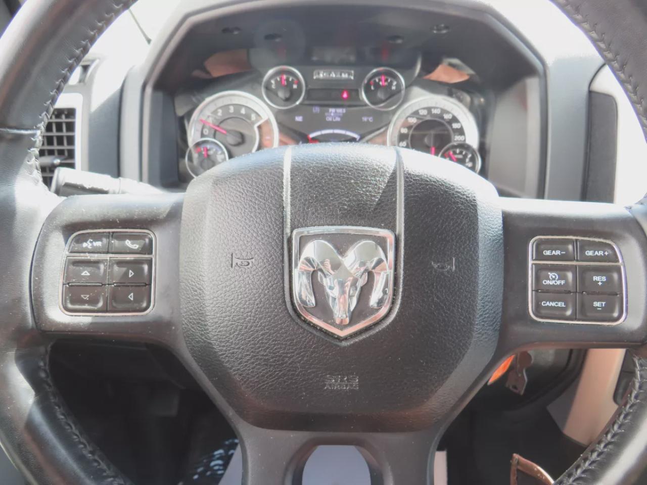 2017 RAM 1500 Big Horn (**ONE OWNER!!**CLEAN TITLE/NO ACCIDENTS!!**SAFETY/CERTIFIED!!**DIESEL!!**4WD**RUNNING BOARDS**TRAILER HITCH**TOW HOOKS**REMOTE START**NAVIGATION**REVERSE CAMERA**POWER SEATS**DIGITAL TOUCHSCREEN**HEATED SEATS/STEERING WHEEL**LEATHER WRAPPED STEE Photo