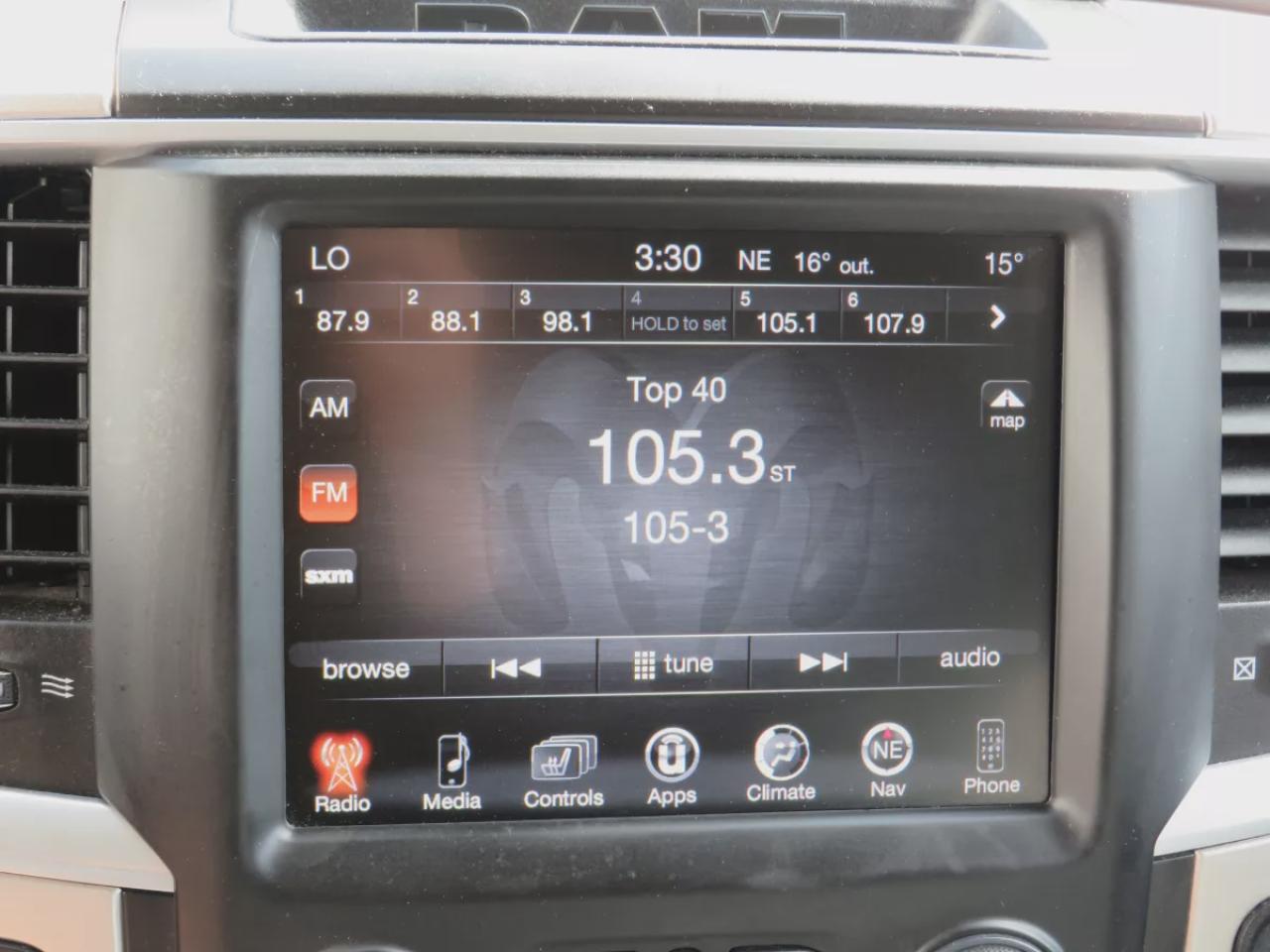 2017 RAM 1500 Big Horn (**ONE OWNER!!**CLEAN TITLE/NO ACCIDENTS!!**SAFETY/CERTIFIED!!**DIESEL!!**4WD**RUNNING BOARDS**TRAILER HITCH**TOW HOOKS**REMOTE START**NAVIGATION**REVERSE CAMERA**POWER SEATS**DIGITAL TOUCHSCREEN**HEATED SEATS/STEERING WHEEL**LEATHER WRAPPED STEE Photo